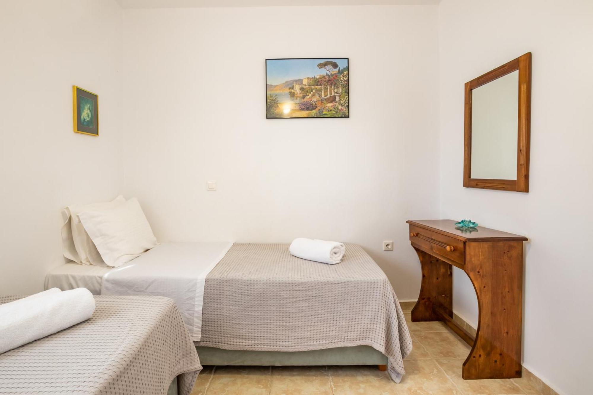 Venetia'S Garden Apartment Lefkos  ภายนอก รูปภาพ