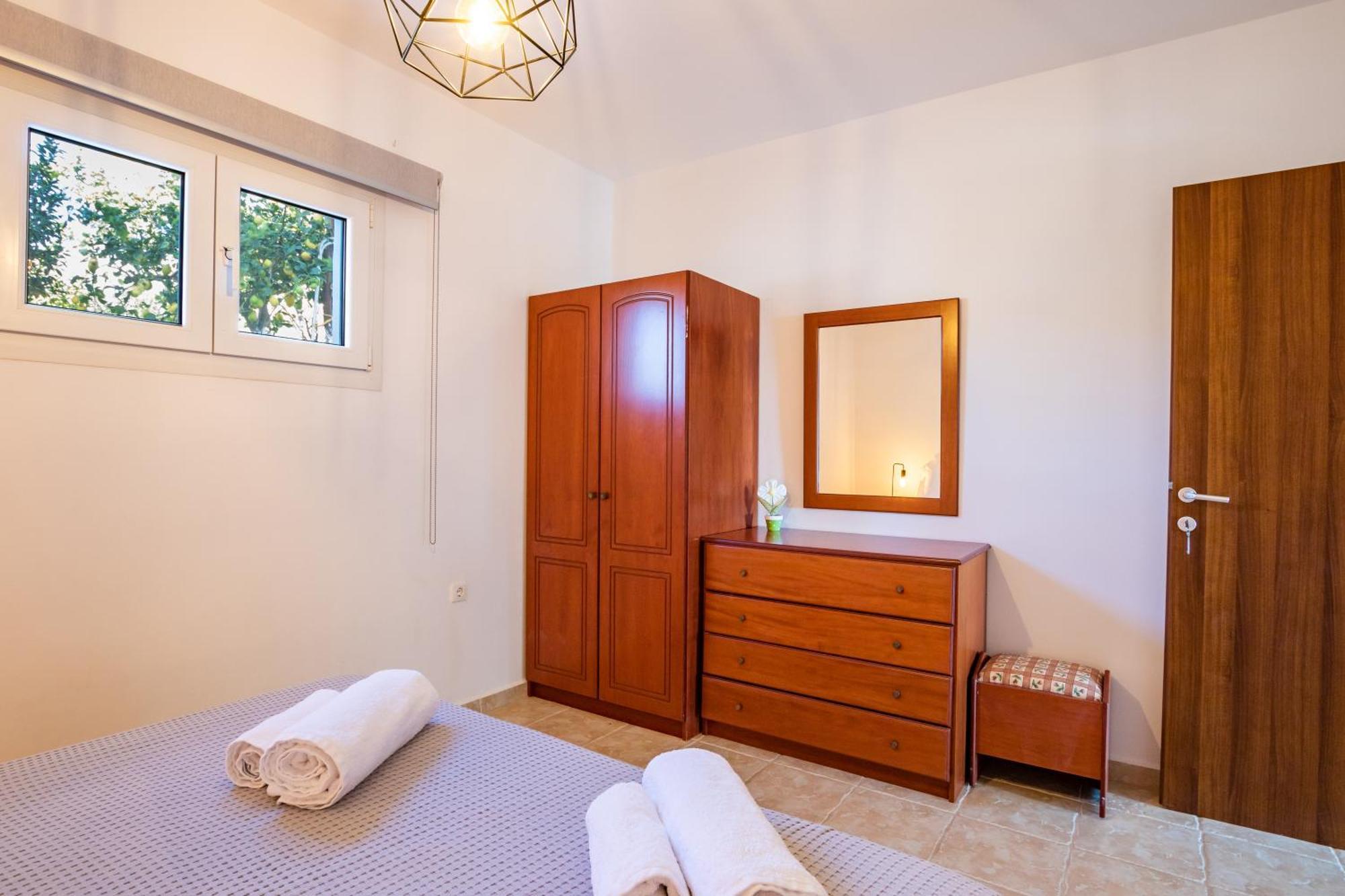Venetia'S Garden Apartment Lefkos  ภายนอก รูปภาพ